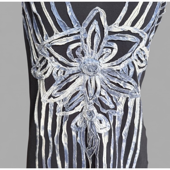 Anthropologie Brand Keer Blue 3D Floral Design Tank - Picture 2 of 8